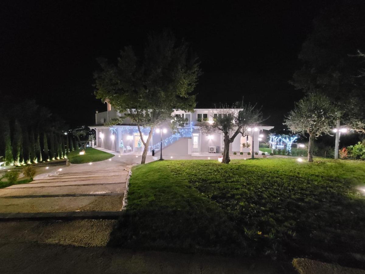 Tenuta Santo Stefano Azienda Agrituristica Santo Stefano del Sole Zewnętrze zdjęcie