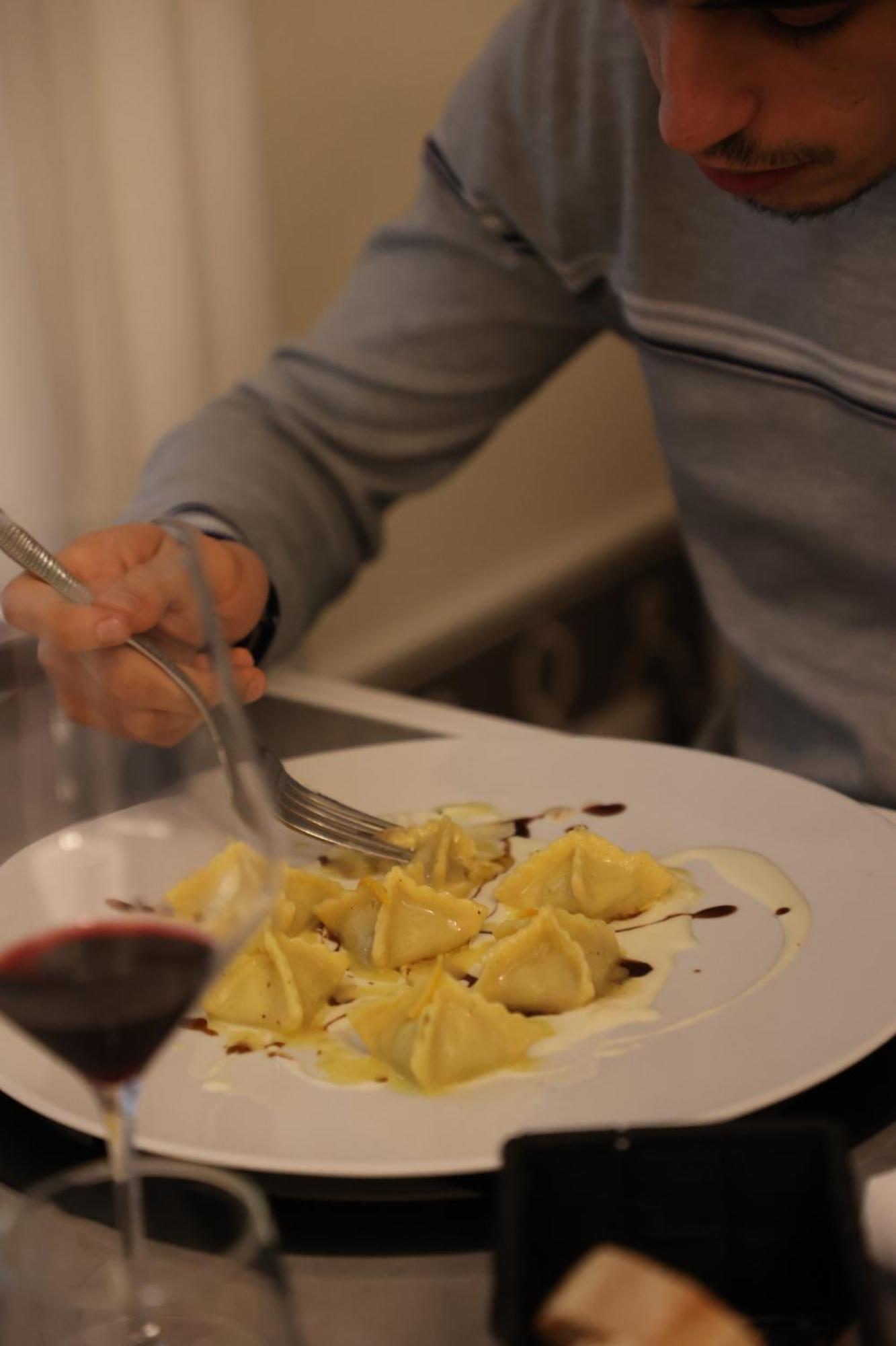Tenuta Santo Stefano Azienda Agrituristica Santo Stefano del Sole Zewnętrze zdjęcie